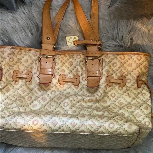 Vintage Dooney and Bourke handbag - Picture 4 of 11